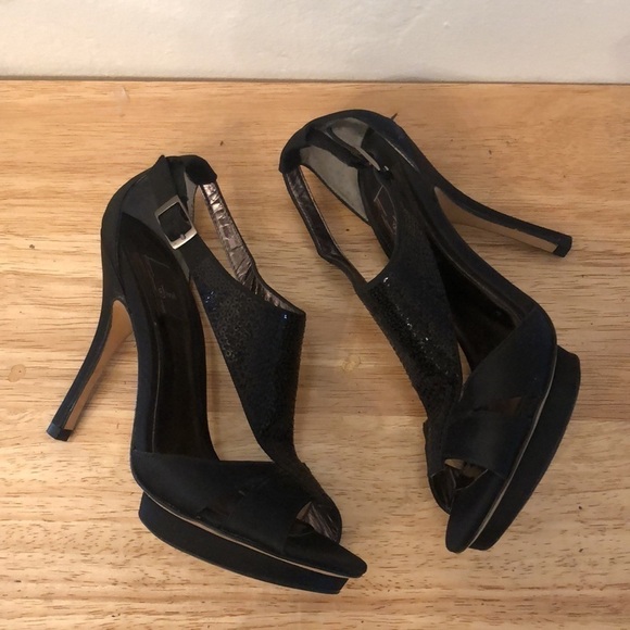 Glint Gillian Black Sequin and Satin Heels Size 6 - Picture 4 of 12